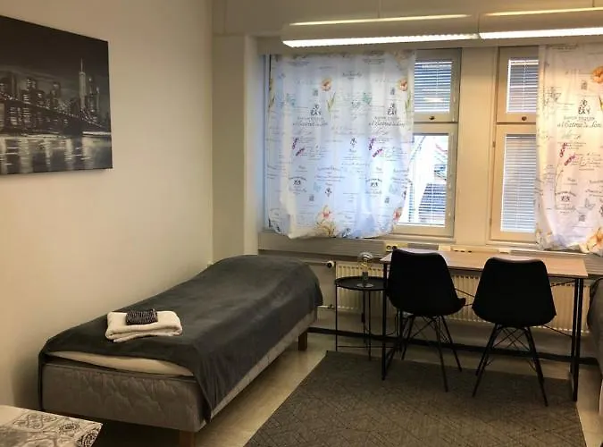 Hostel400kokkola Mannerheiminaukio אכסניה קוקולה